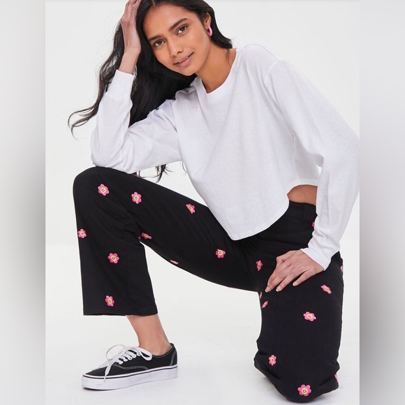 Forever 21 Happy Face Flower Twill Pants - Picture 5 of 8